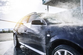 Exterior Vehicle Cleaning in Balboa Island, California